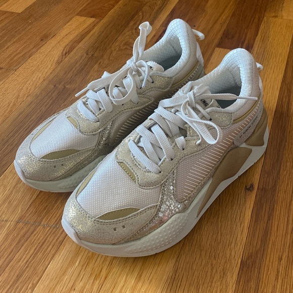 Puma Women’s Pink and Gold Running Sneakers Size 8.5 - Picture 1 of 9